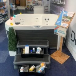 Off-Display (Cadnam) Happy 25 Lounge - 5 Person Plug & Play Hot Tub