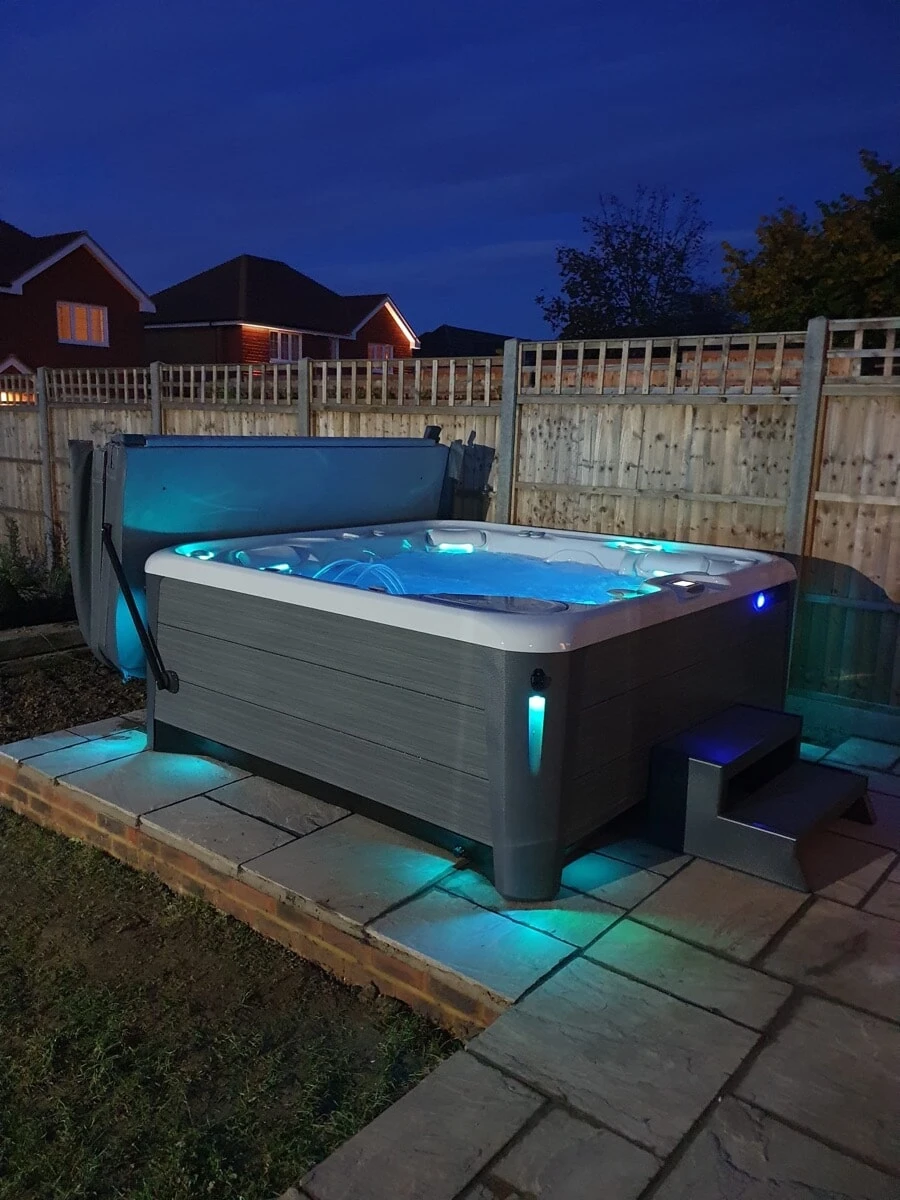 Hot Spring Envoy - 5 Person Hot Tub 7 Hot Spring Envoy - 5 Person Hot Tub - Image 5