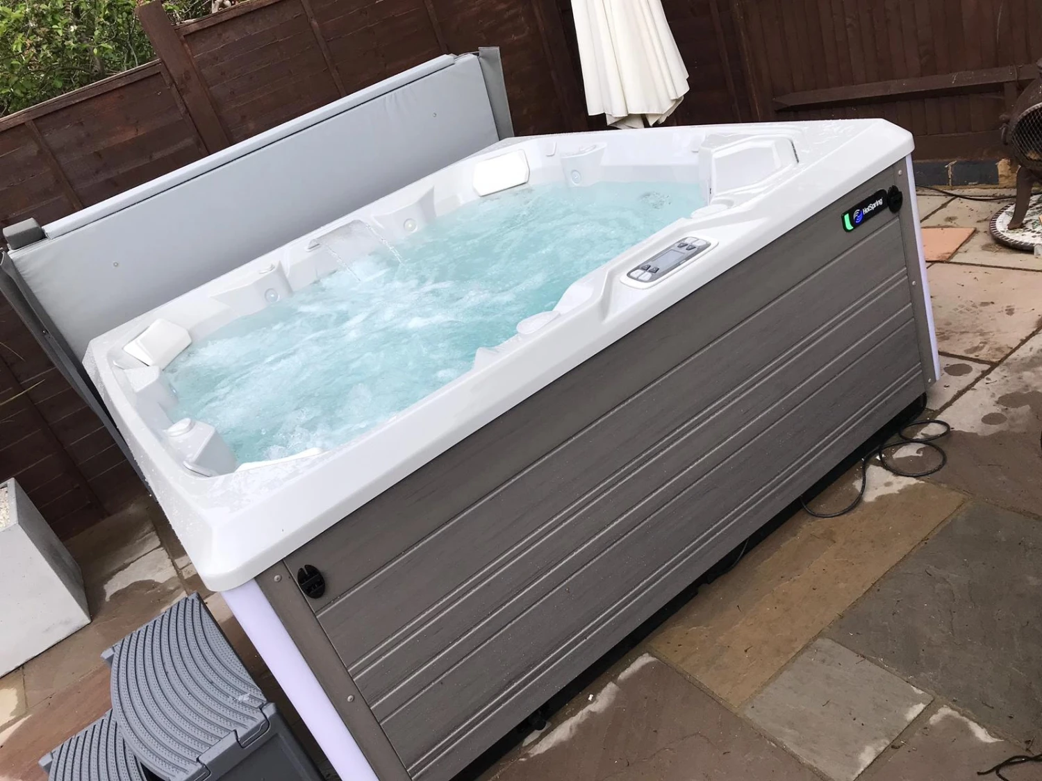 Hot Spring Flash - 7 Person Hot Tub 8 Hot Spring Flash - 7 Person Hot Tub - Image 6