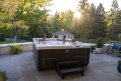 Hot Spring Vanguard - 6 Person Hot Tub 21 Hot Spring Vanguard - 6 Person Hot Tub -Bathtub Spa Store hss highlife vanguard alpinewhite java lifestyle family 3371