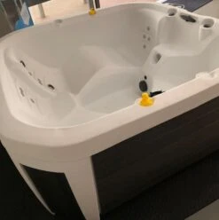 Off-Display (Worthing) Happy 25 Lounge - 5 Person Plug & Play Hot Tub 11 Off-Display (Worthing) Happy 25 Lounge - 5 Person Plug & Play Hot Tub -Bathtub Spa Store worthing happy 2